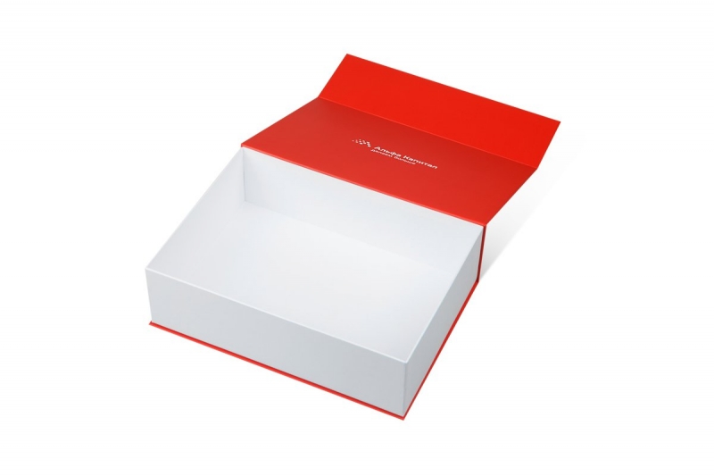 коробка подарочная из переплетного картона