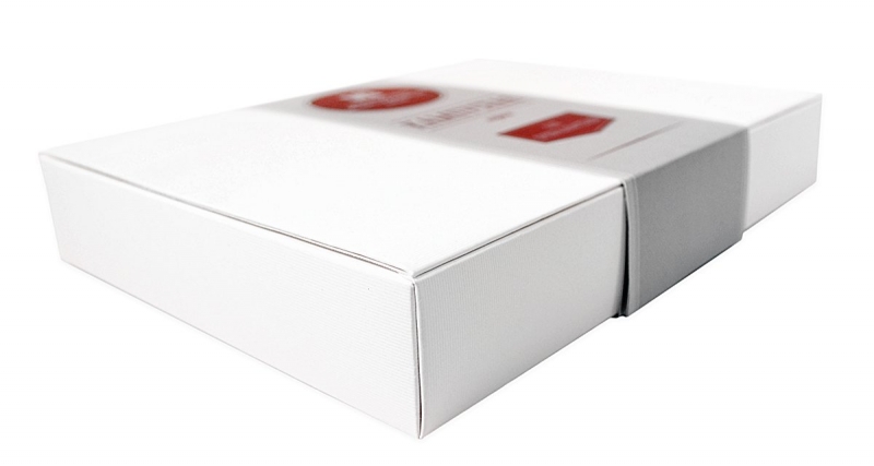 Подарочная коробка для пластиковой карты и флешки
