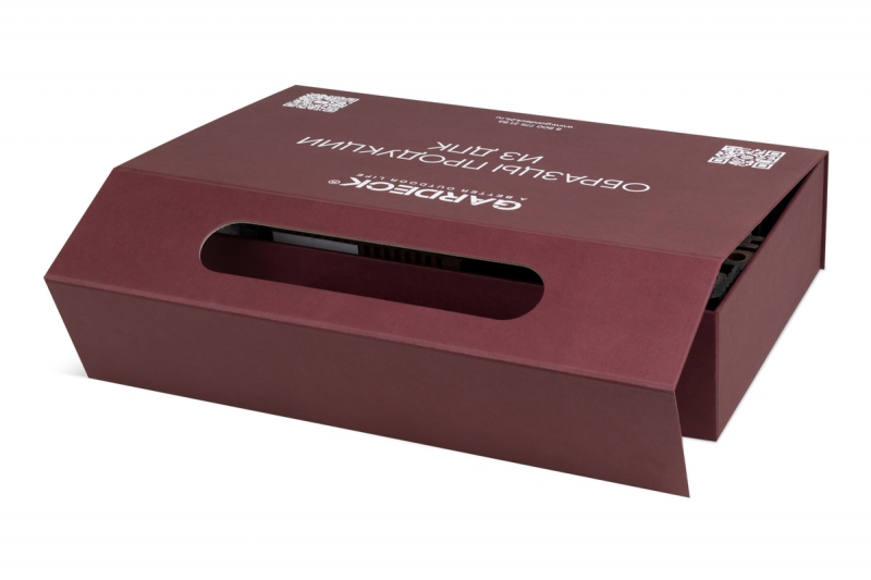 коробка-чемодан с ручкой для образцов продукции тираж производство в Москве