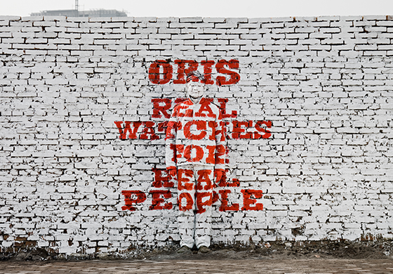 //cdn.optipic.io/site-101437/info/brands/oris/18568_History_2010_Liu_Bolin_560x390px.jpg //cdn.optipic.io/site-101437/info/brands/oris/18568_History_2010_Liu_Bolin_560x390px.jpg