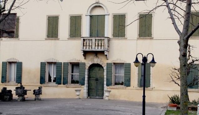 Villa Marcello Renier Lupato a Urbana