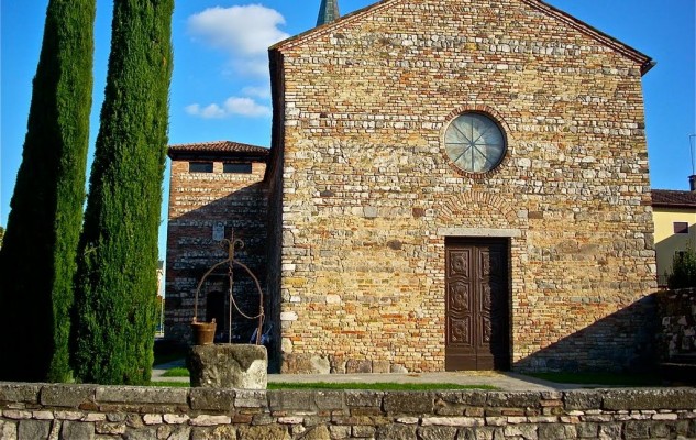 Oratorio della Santa Croce a Cervarese Santa Croce