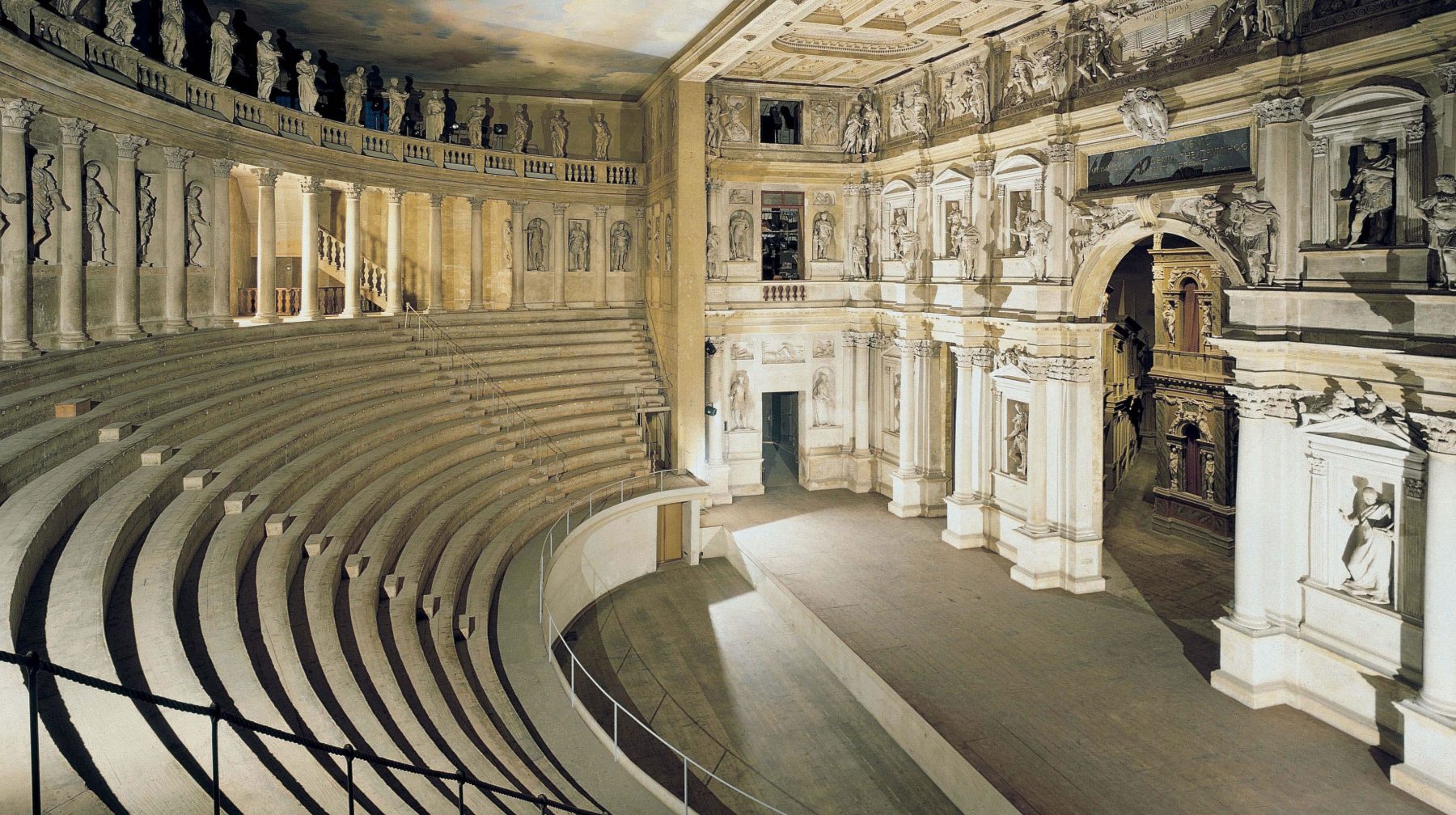 Ciclo di Spettacoli Classici al Teatro Olimpico di Vicenza