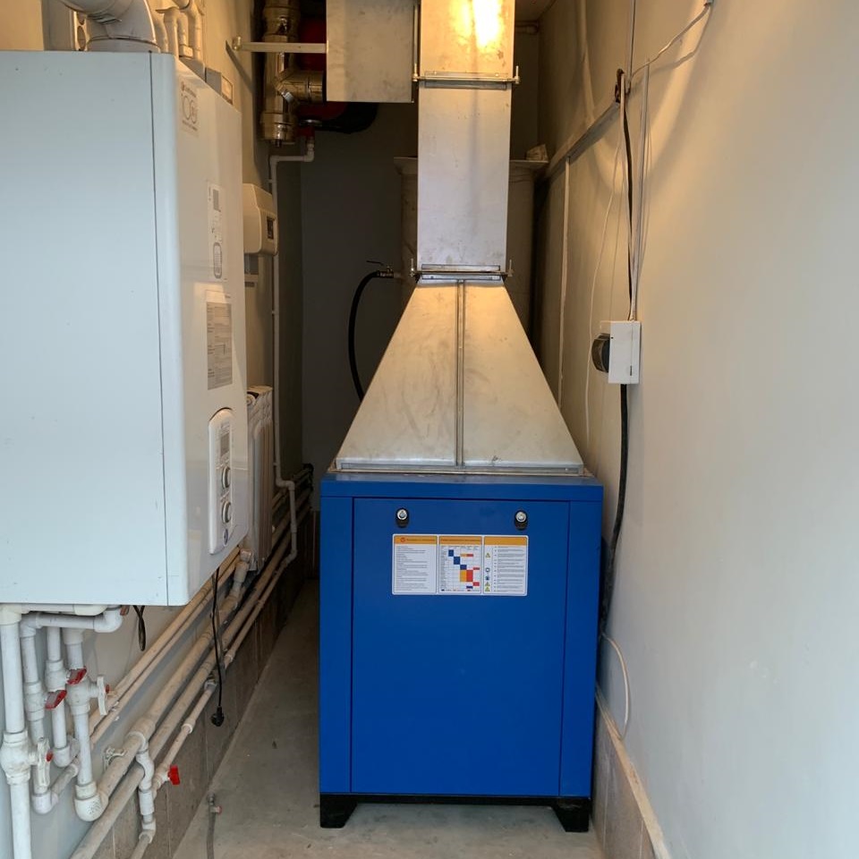 //cdn.optipic.io/site-102131/catalog/vintovye_kompressory/vintovye_kompressory_po_brendam/vintovye_kompressory_hansmann/hansmann_rs7_5b_12/IMG-20190731-WA0009.jpg //cdn.optipic.io/site-102131/catalog/vintovye_kompressory/vintovye_kompressory_po_brendam/vintovye_kompressory_hansmann/hansmann_rs7_5b_12/IMG-20190731-WA0009.jpg