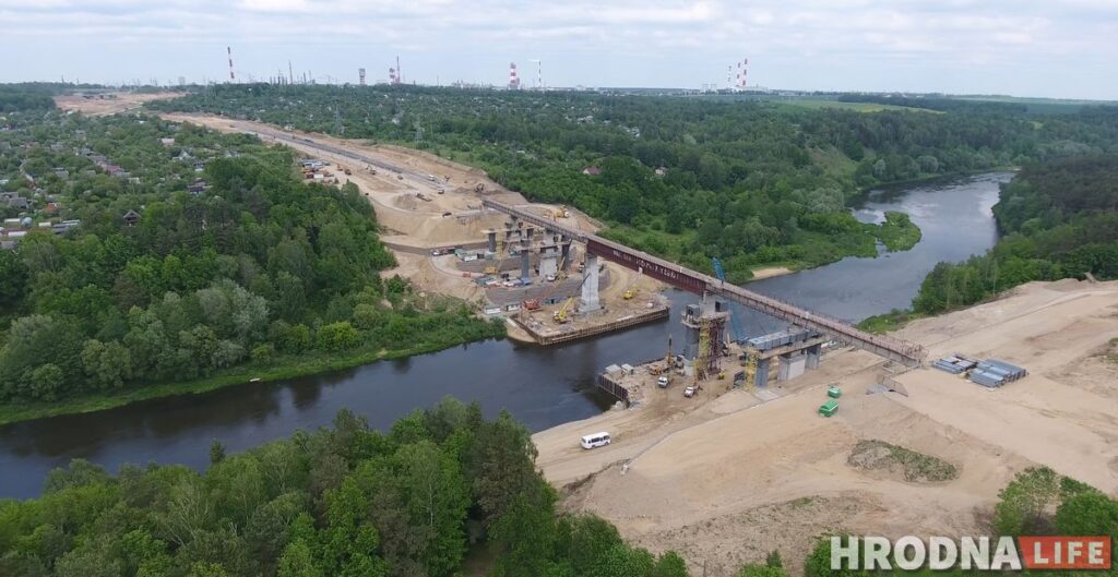 Тры жыцці аднаго моста. Экскурсія (вакол) аднаго дома