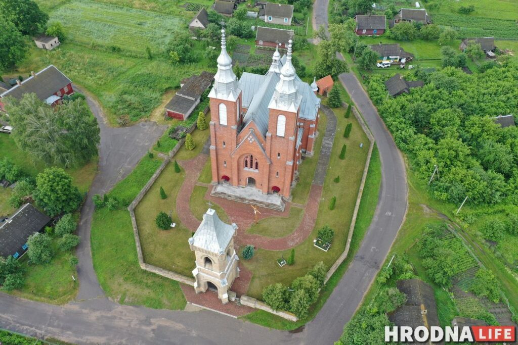 "Схаваная" сінагога, ядро ў сцяне і найвышэйшы млын Беларусі: падарожжа на 12 цікавостак за 1 дзень
