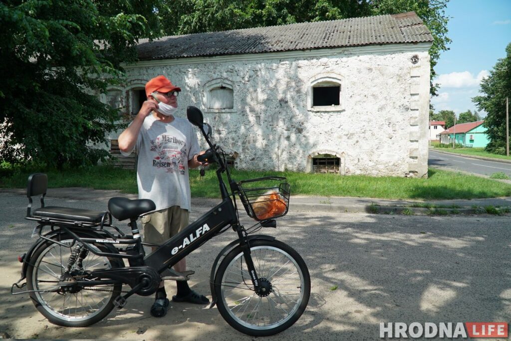 Палац у лясных джунглях, пешы мост і кавалачак Вестфаліі ў Беларусі: падарожжа на 12 цікавостак за 1 дзень