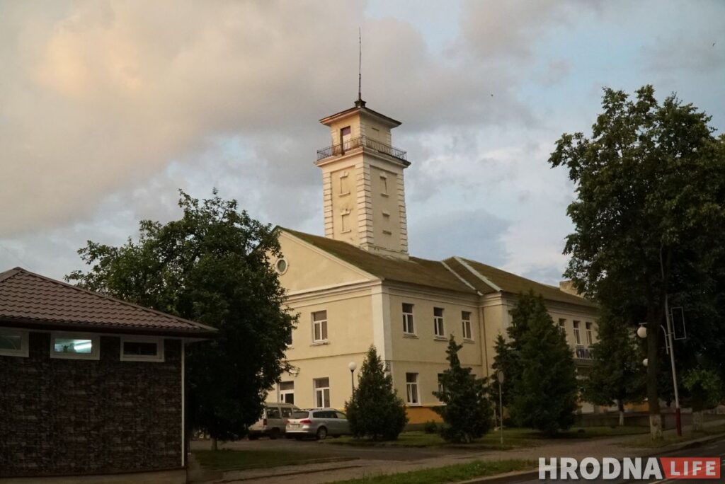 "Схаваная" сінагога, ядро ў сцяне і найвышэйшы млын Беларусі: падарожжа на 12 цікавостак за 1 дзень