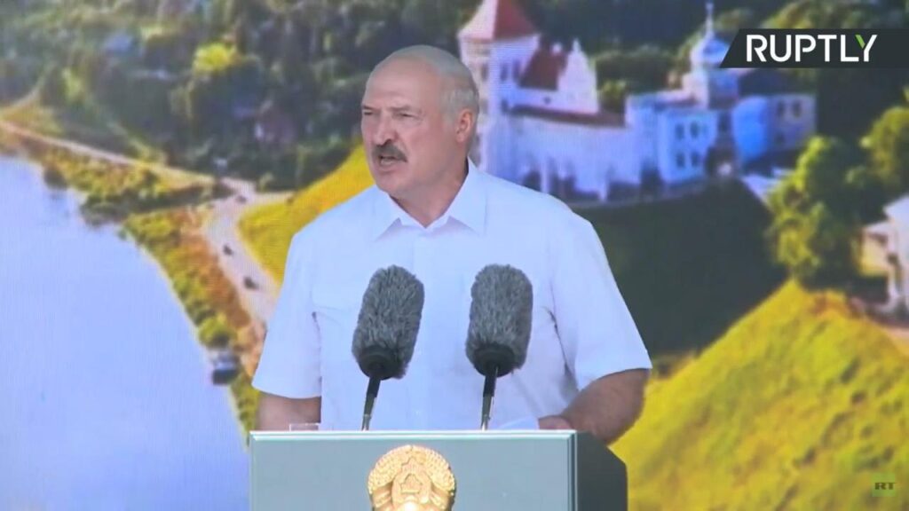 “Імідж для царквы важны, але яго ствараюць для рэжыму”. Як рэпрэсуюць святароў і што гэта значыць для вернікаў