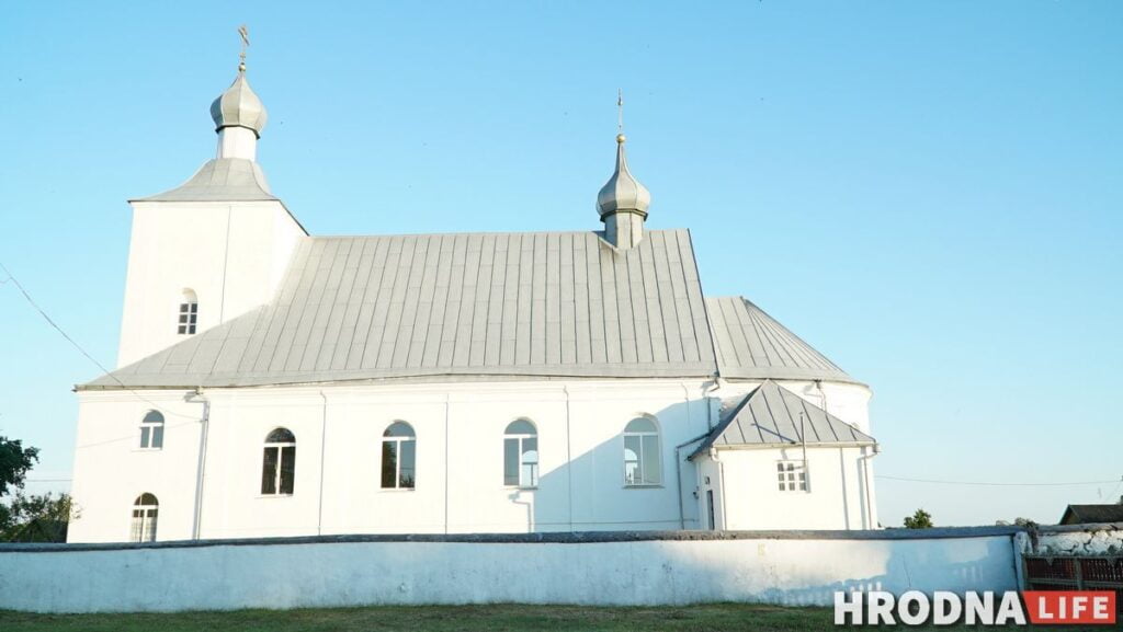 Горад Ларысы Геніюш, радзіма беларускіх немцаў і сядзіба, дзе гасцяваў Напалеон. 10 месцаў паміж Свіслаччу і Зэльвай – за 1 дзень