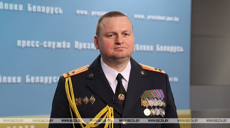 “Да найбольш актыўных падпісчыкаў будуць прыходзіць з вобшукам”. Галоўны міліцыянт Гродзеншчыны распавёў, што будуць рабіць з падпісчыкамі “экстрэмісцкіх” каналаў