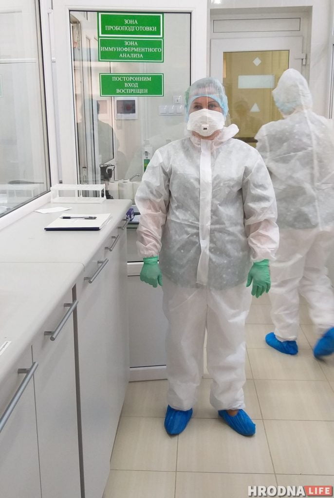 «Скорей заразишься в магазине, чем в лаборатории». Как делают тесты на COVID-19 в Гродненском аграрном университете