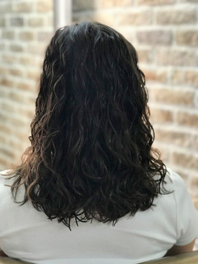 Женская стрижка на длинный волос 3