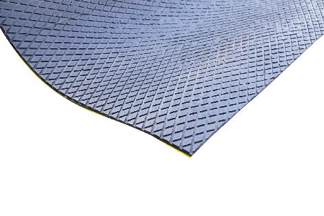 Футеровочная резина 15*2000 мм ромбовидный профиль, с CN-слоем