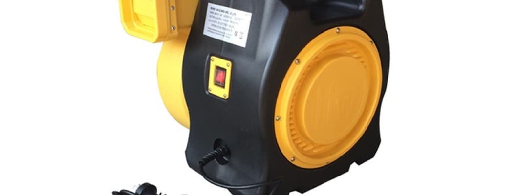 How to identify and choose high-quality bouncy castle blowers?