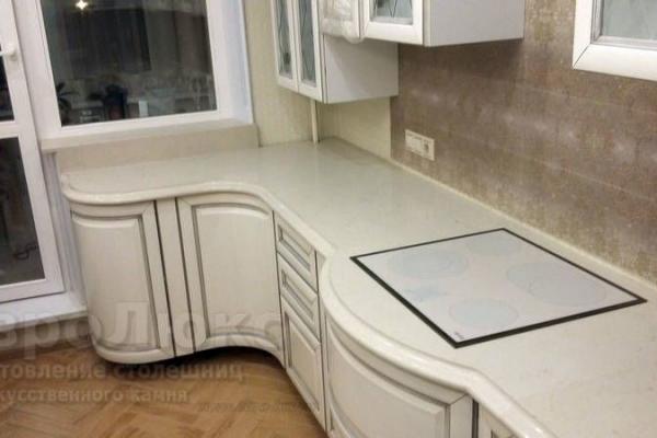 Кварцевая столешница Caesarstone 5220 Dreamy Marfil