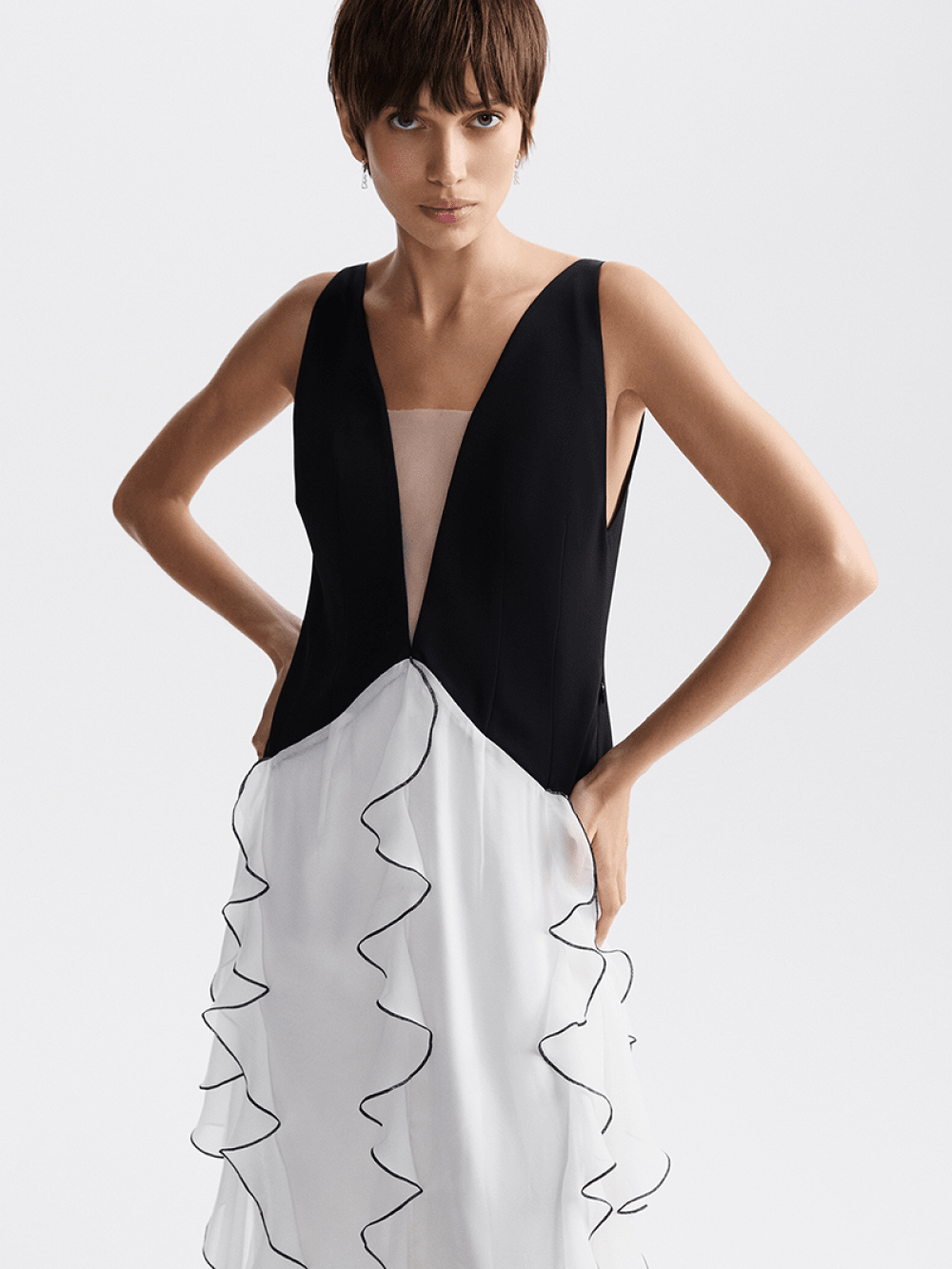 картинка платье от магазина truered.ru (ex-SOLO·U)