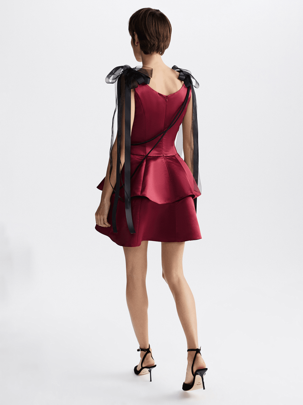 картинка платье мини с бантами от магазина truered.ru (ex-SOLO·U)