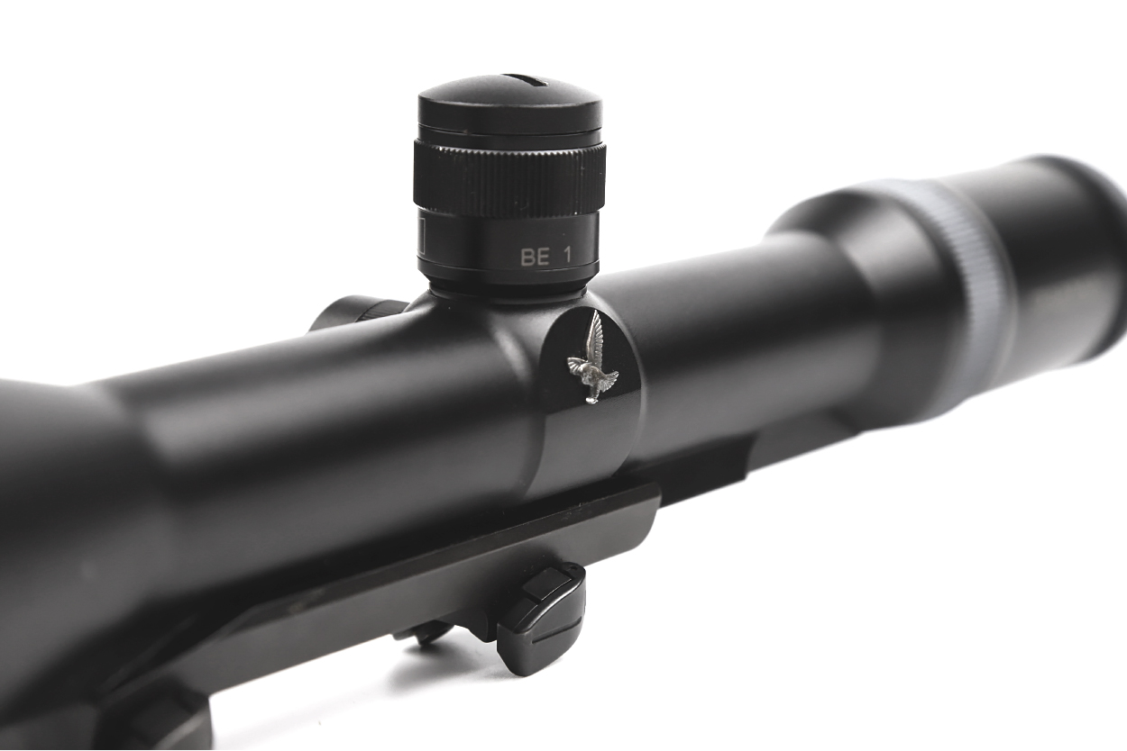 Swarovski habicht (4) Swarovski habicht (4)