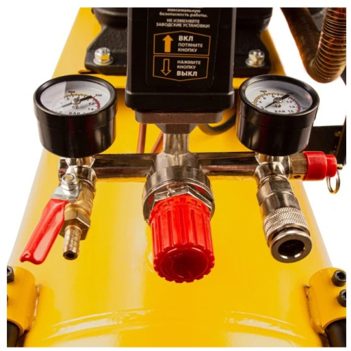 Воздушный компрессор с ременным приводом DENZEL BCW3000-T/100, 3,0 кВт, 100 литров, 520 л/мин 58118