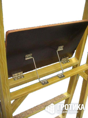 Стремянка с вертикальной опорой диэлектрическая ССВ-2,7