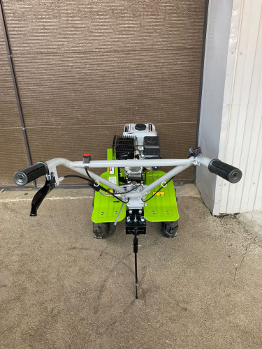 Мотоблок ПАХАРЬ ТСР820РН