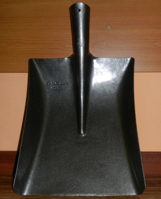 Лопата совковая песочная Boggi