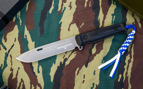 Нож Шторм AUS-8 TW BKH (черная рукоятка из кратона, черные ножн) )Кизляр Экстрим