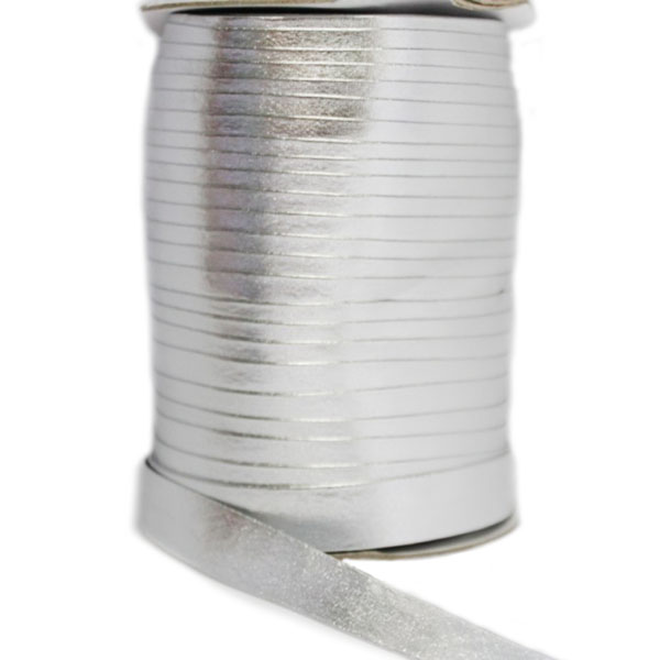 Косая бейка из кожзама серебро, 2 см