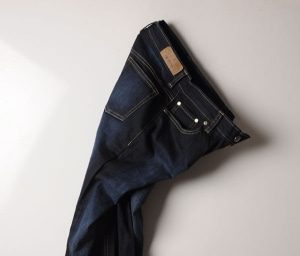 Vanity Stretch Jeans - Hard Washed Scrapped