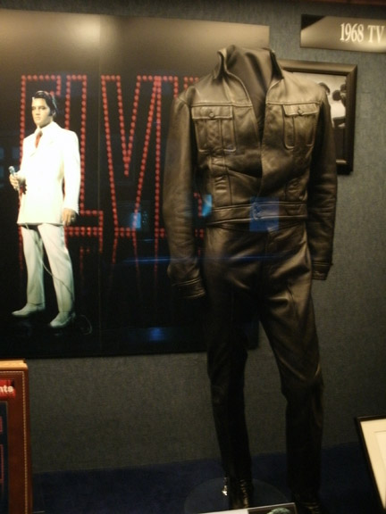 Elvis Presley Leather Suit - Click Image to Close