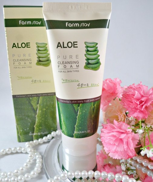 Пенка для умывания с экстрактом алоэ FarmStay Aloe Pure Cleansing Foam Пенка для умывания с экстрактом алоэ FarmStay Aloe Pure Cleansing Foam