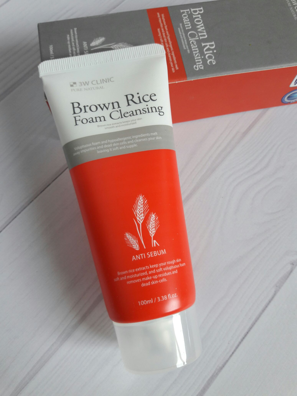 3W CLINIC Очищающая пенка с экстрактом бурого риса Brown Rice Cleansing Foam 3W CLINIC Очищающая пенка с экстрактом бурого риса Brown Rice Cleansing Foam
