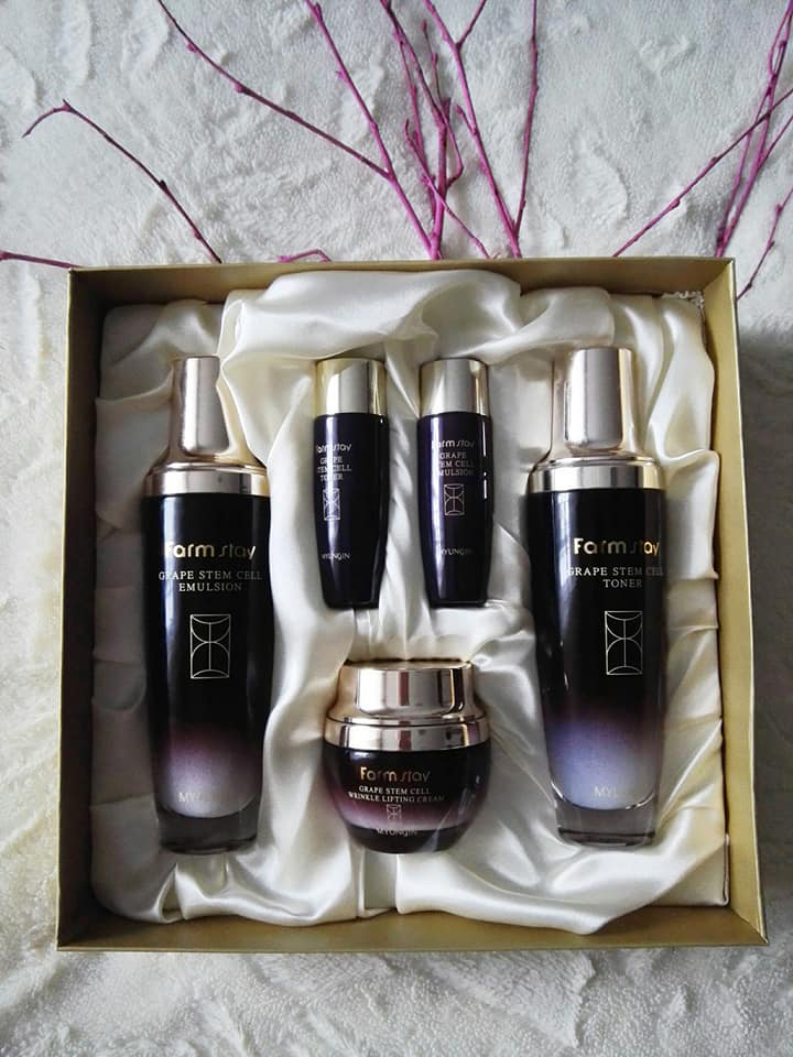 Эмульсия с фитостволовыми клетками винограда FarmStay Grape Stem Cell Emulsion Эмульсия с фитостволовыми клетками винограда FarmStay Grape Stem Cell Emulsion