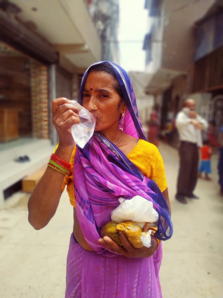 Радхе-кунджа Никто Не Останется Голодным