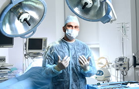 Опытный хирург