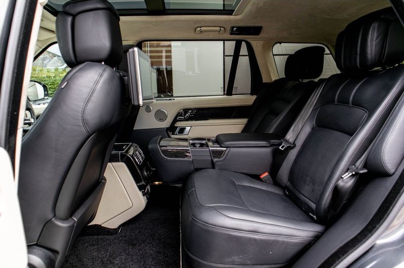 luxury-Transport rang-rover-chauffeur