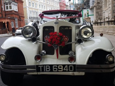 hire-bentley-chauffeur-for-your-wedding