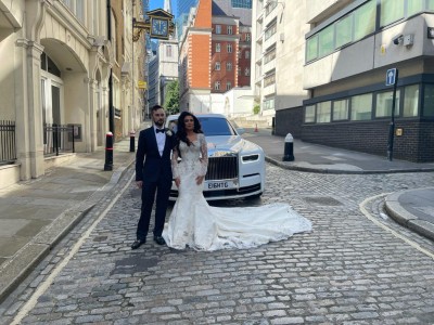 wedding-couple-with-rolls-royce-wedding-car