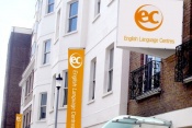 Английский язык в Великобритании в школе EC в Брайтоне для взрослых от 16 лет фото