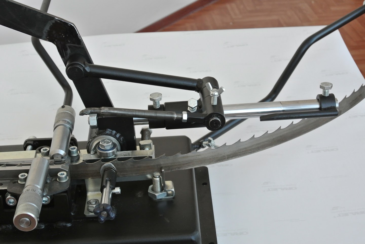 фото Разводной станок для заточки ленточных пил «RVN» 