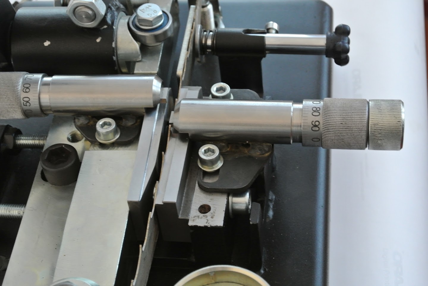 фото Разводной станок для заточки ленточных пил «RVN» 