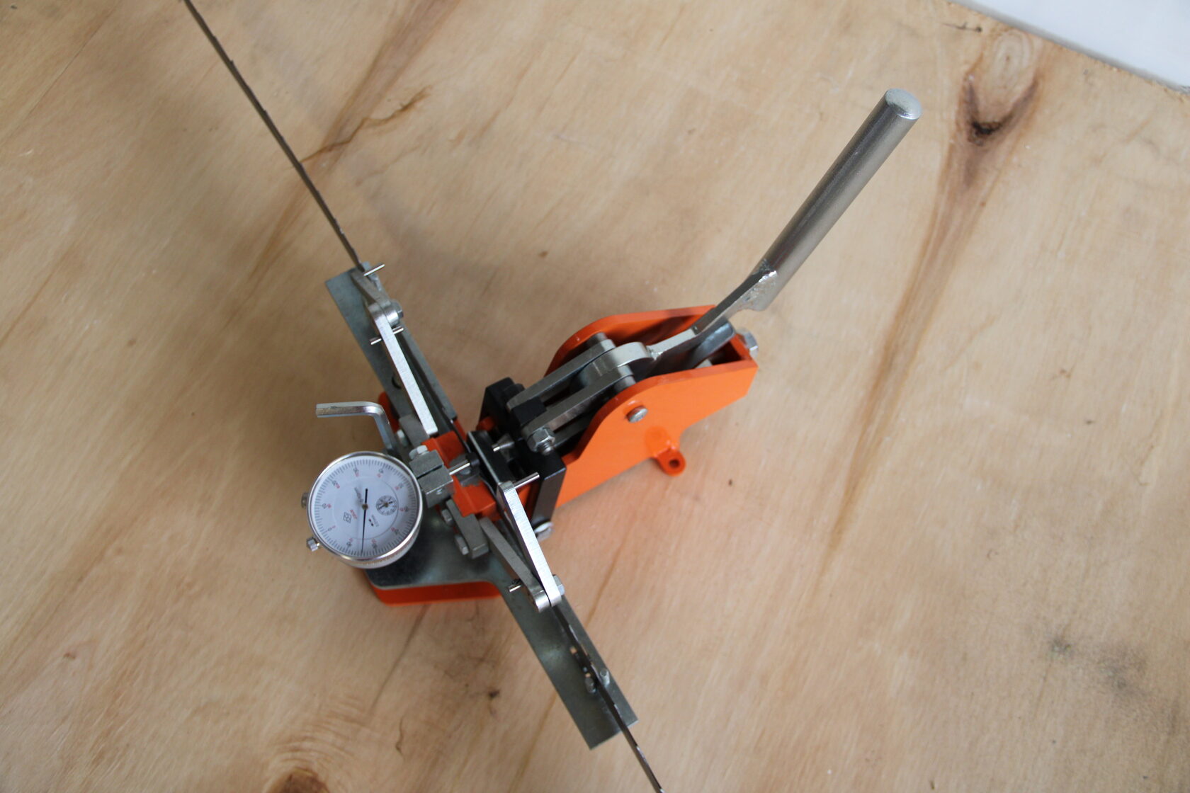 фото Разводной станок для узких ленточных пил АРС-13 