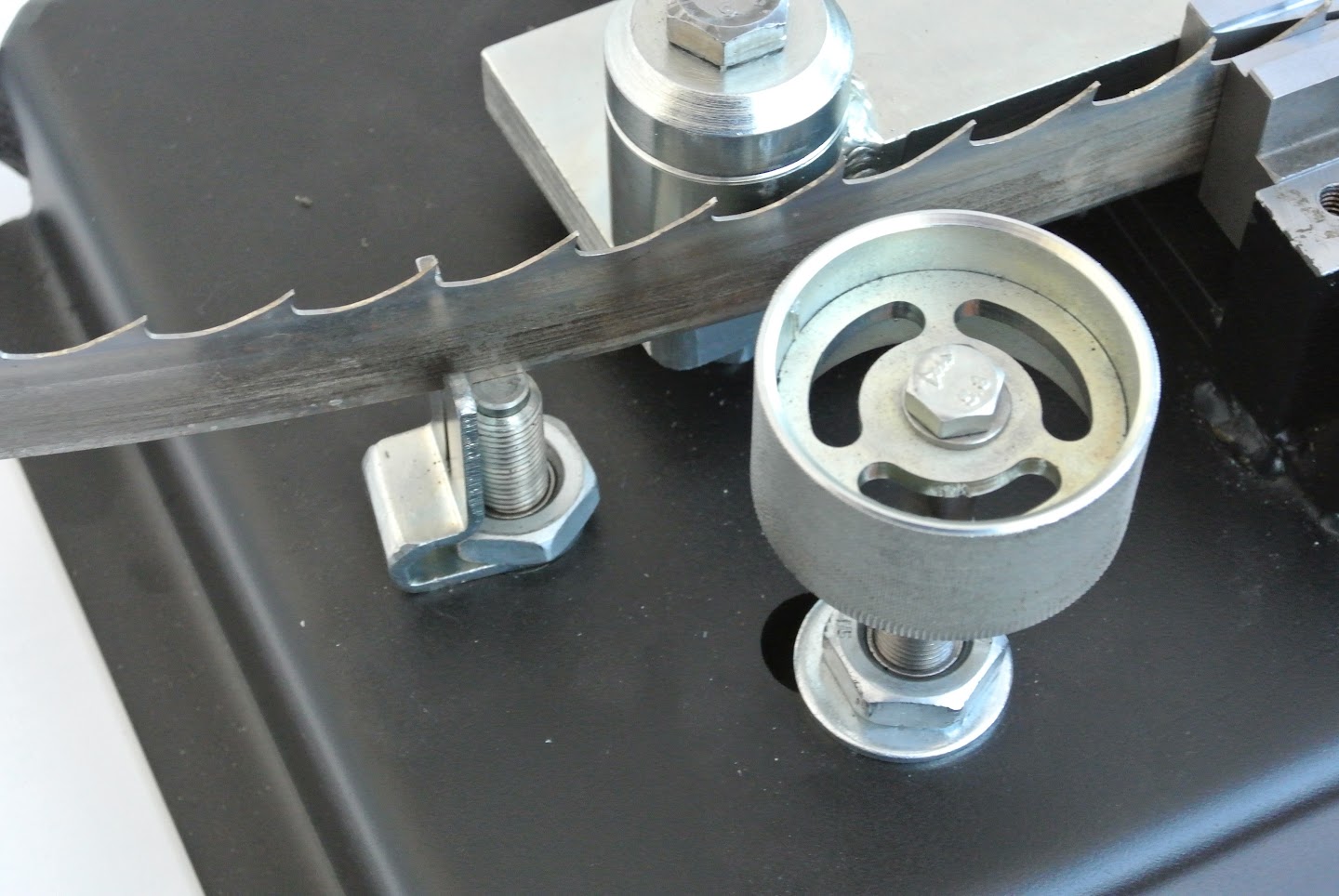 фото Разводной станок для заточки ленточных пил «RVN» 