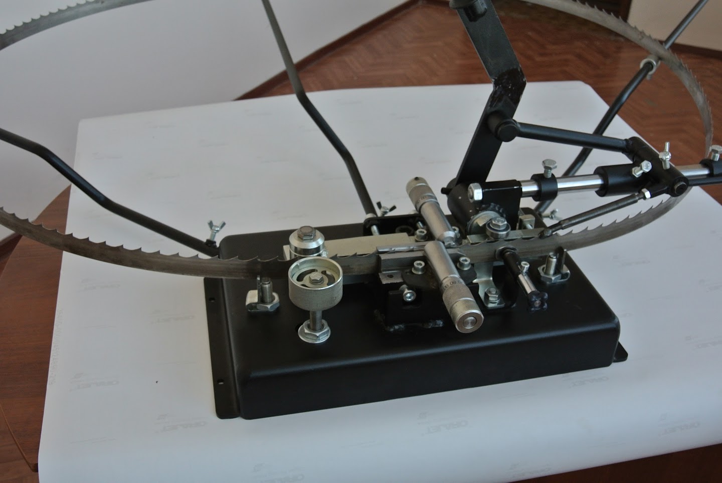 фото Разводной станок для заточки ленточных пил «RVN» 