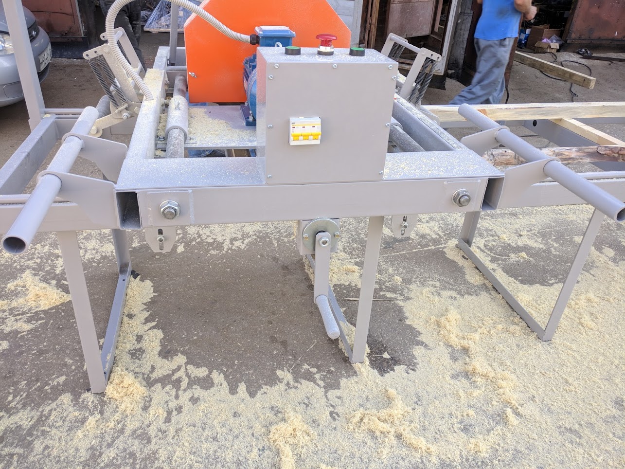 фото Станок двухпильный кромкообрезной «КВ-2 