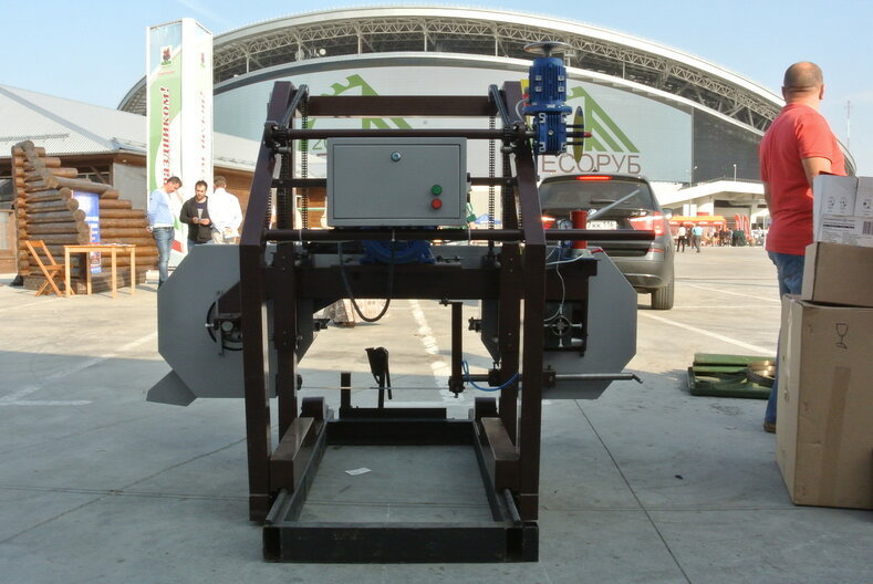 фото Электрическая большая пилорама АСТРОН 10.01 