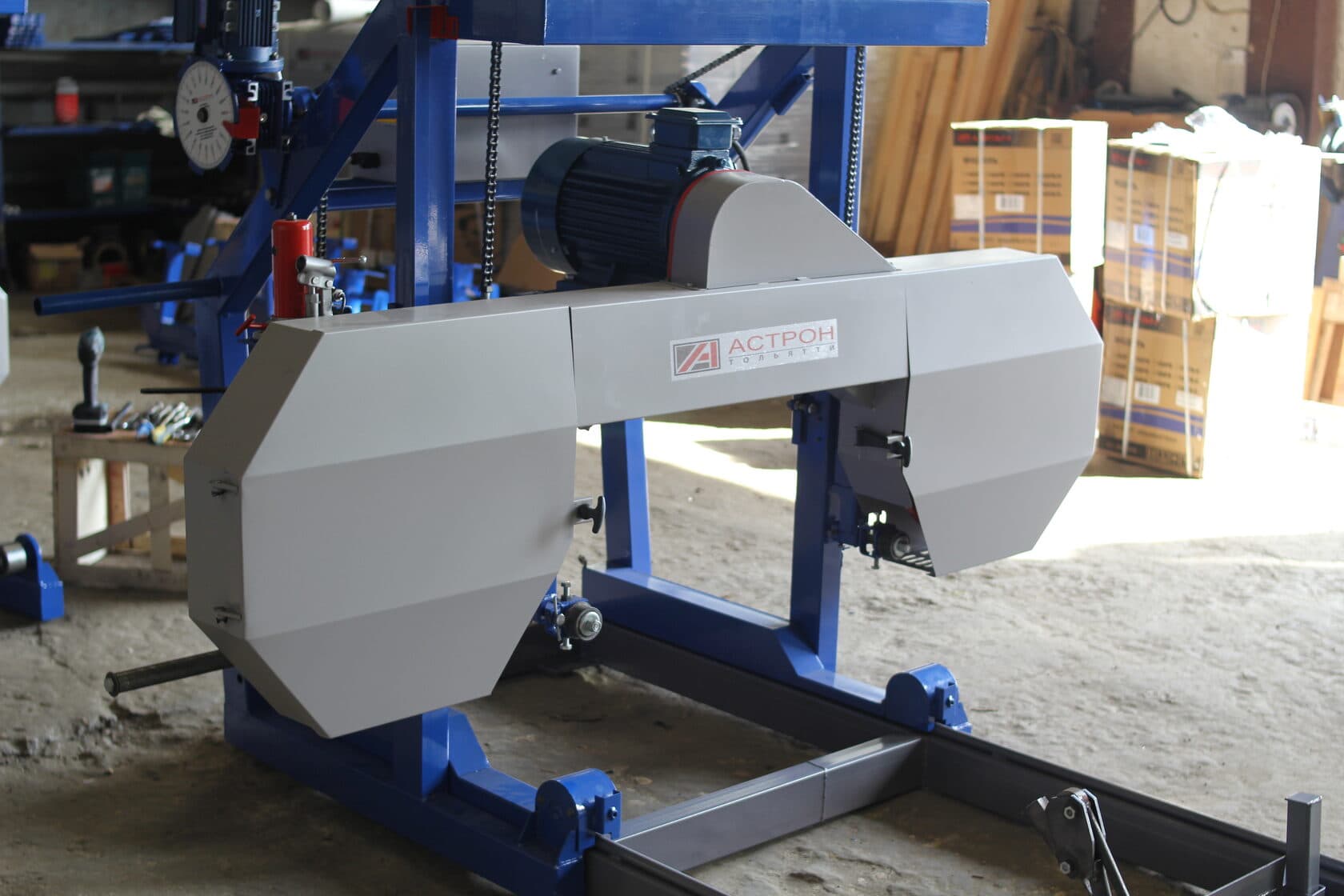 фото Электрическая маленькая пилорама АСТРОН 9.01 