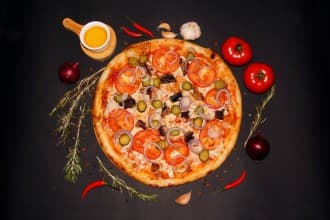 Tuna pizza