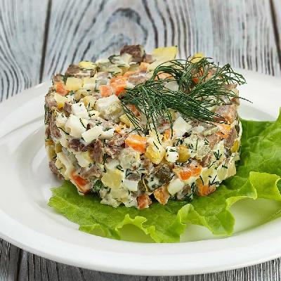 Салат Мясной   вес.